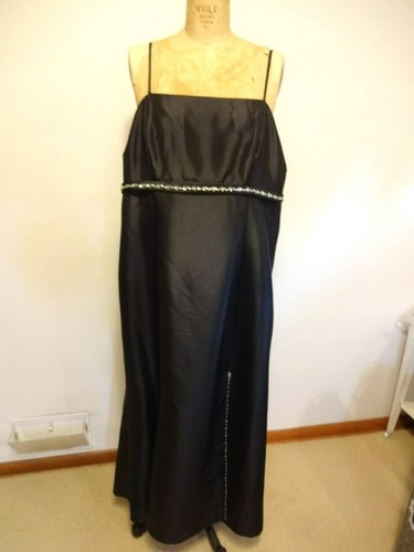 Drag queen modern maids black - maids,